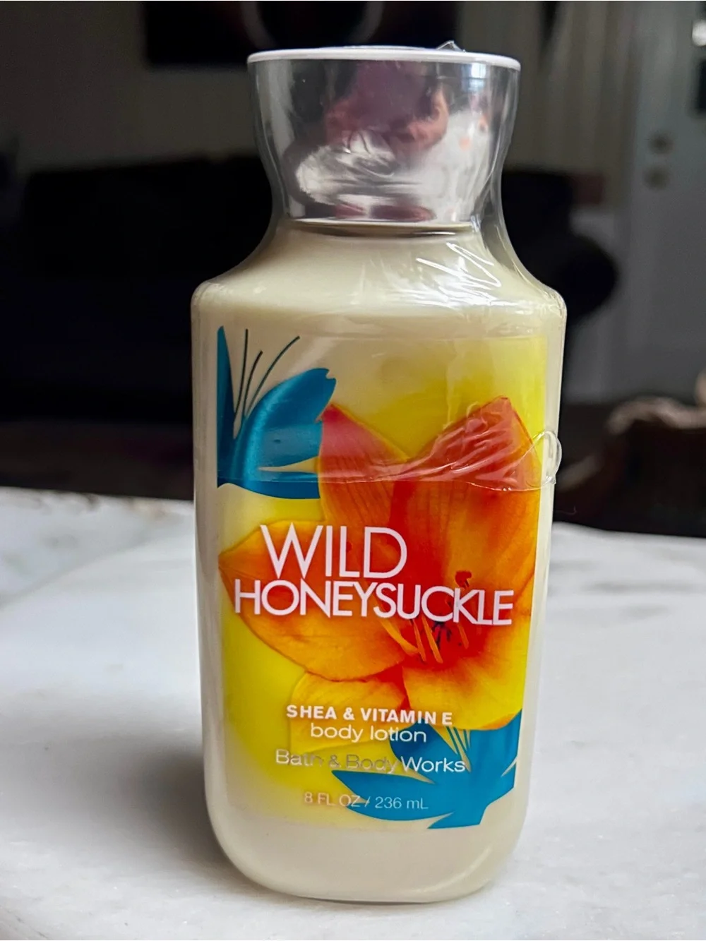 Bath & Body Works “Wild Honeysuckle” Signature Body Lotion ~ 8 oz. ~ New/Sealed